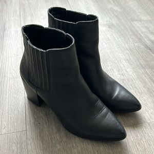 Steve Madden Black Jain Ankle Boots